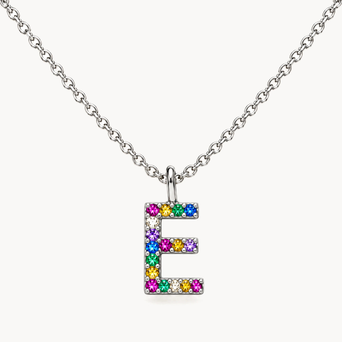 Buchstabencollier in 925er Silber rhodiniert mit gefärbtem Zirkonia – Buchstabe E
