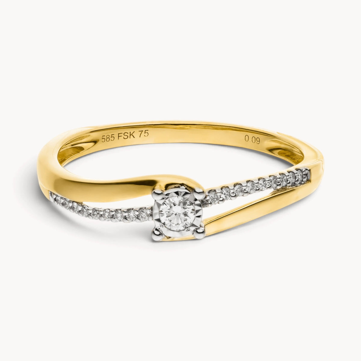 Ring in 585er Gold mit Diamant