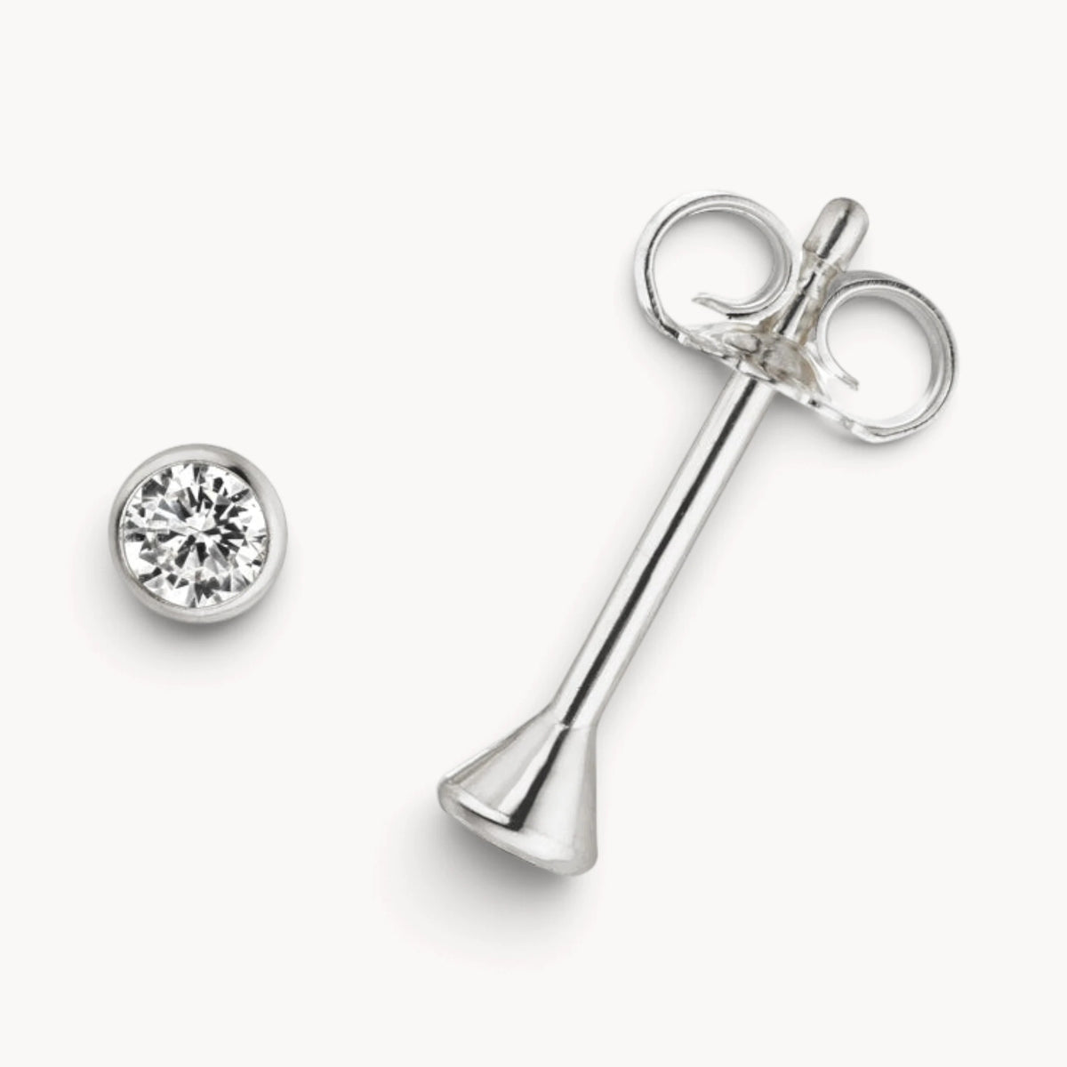 Ohrstecker in 925er Silber mit Zirkonia, Zargenfassung