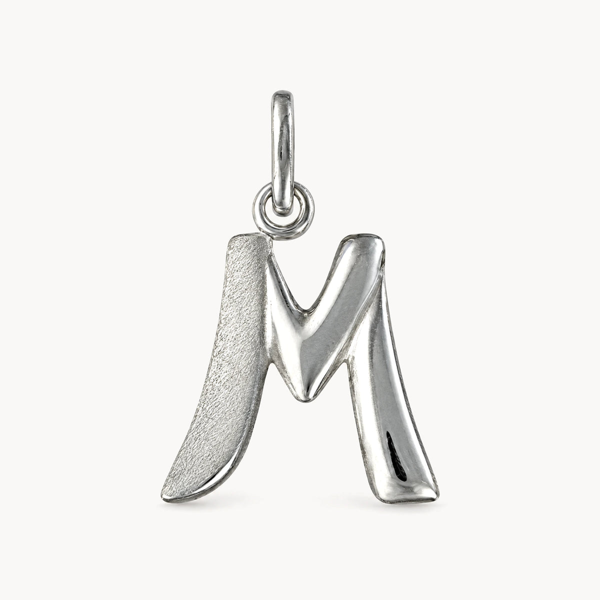 Buchstabenanhänger in 925er Silber – Buchstabe M