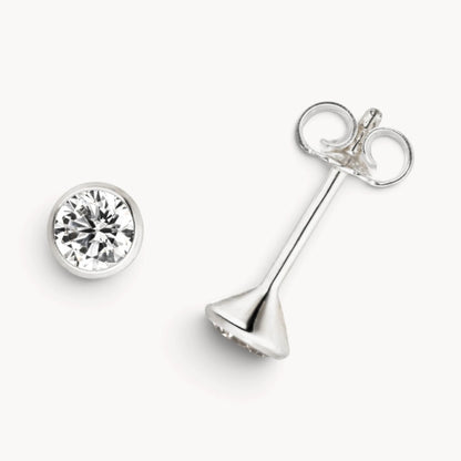 Ohrstecker in 925er Silber mit Zirkonia, Zargenfassung