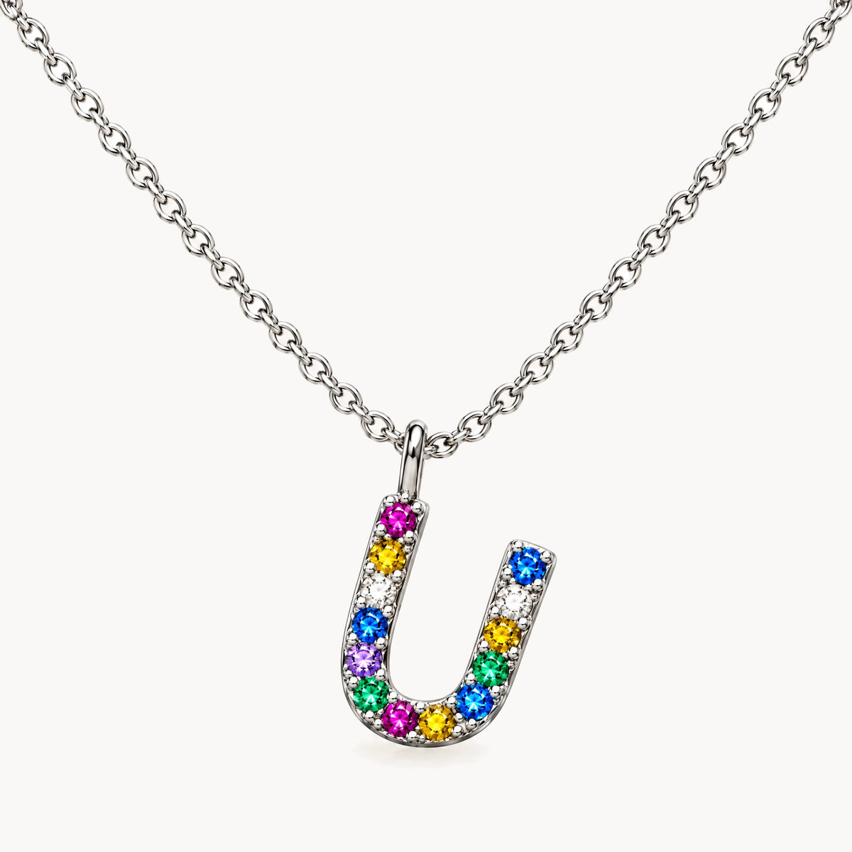 Buchstabencollier in 925er Silber rhodiniert mit gefärbtem Zirkonia – Buchstabe U