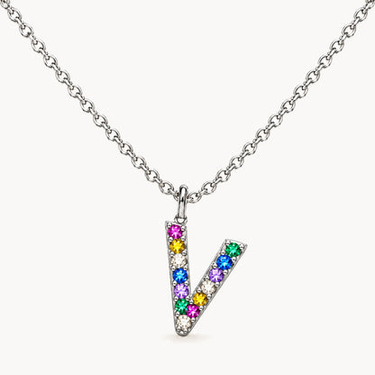 Buchstabencollier in 925er Silber rhodiniert mit gefärbtem Zirkonia – Buchstabe V
