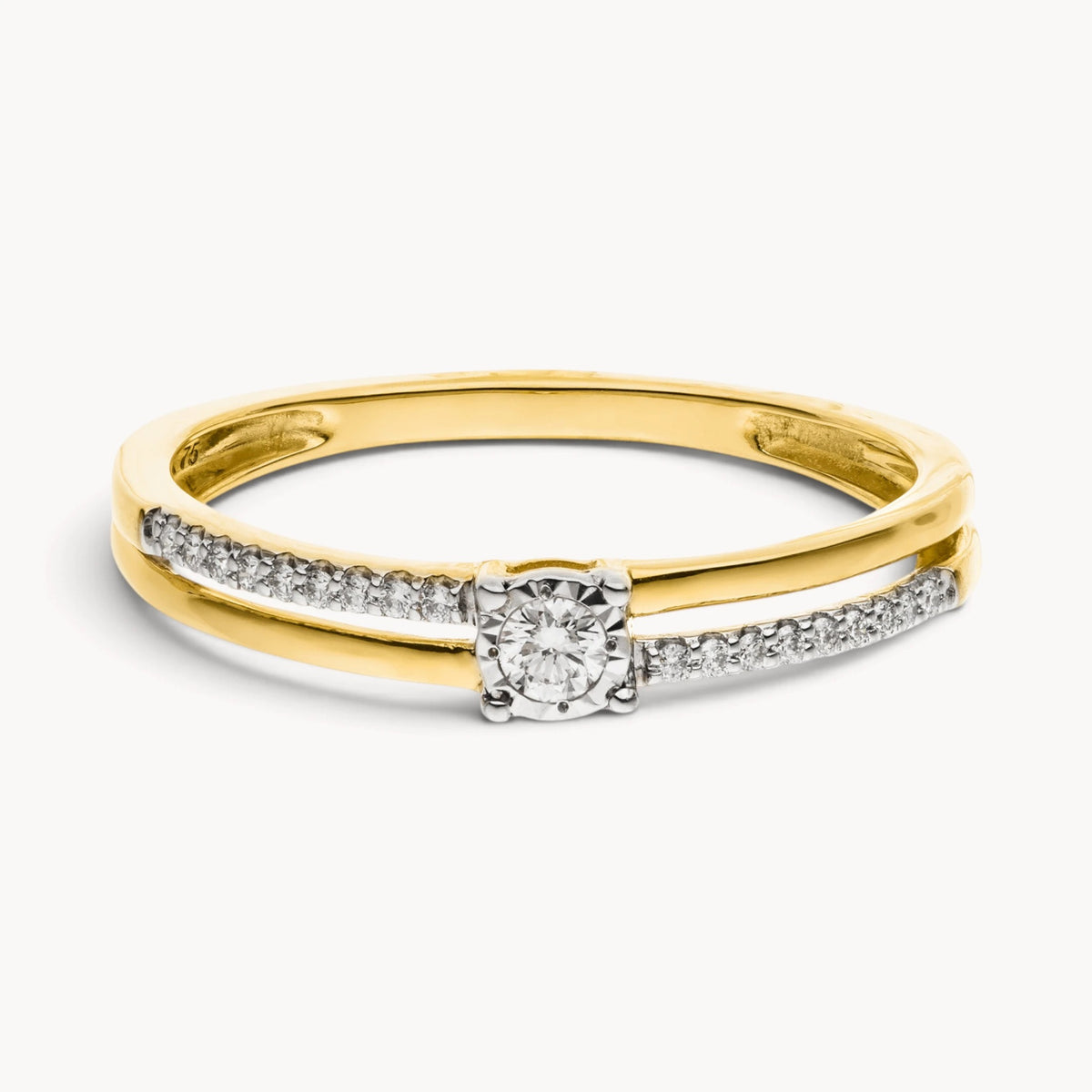 Ring in 585er Gold mit Diamant