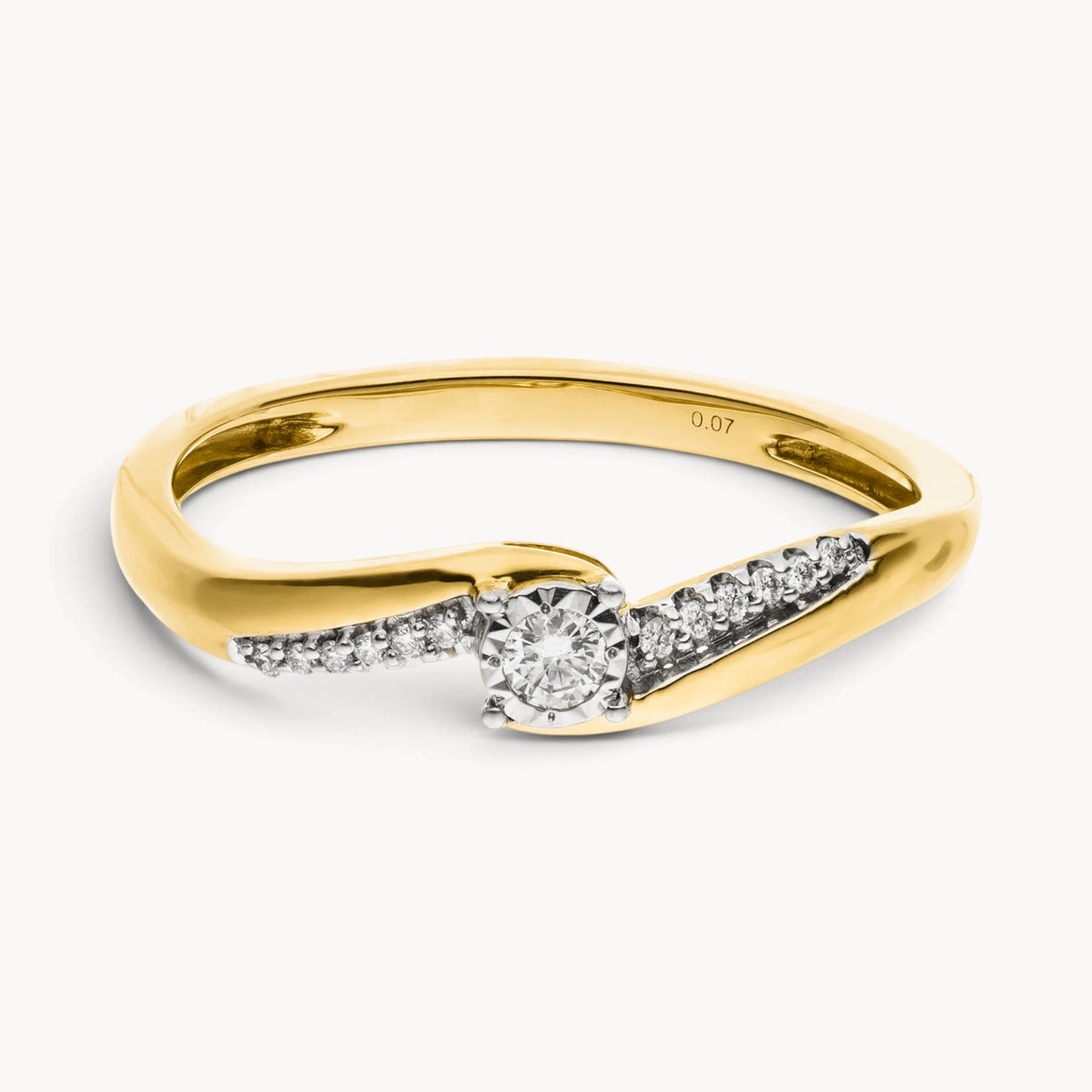 Ring in 585er Gold mit Diamant