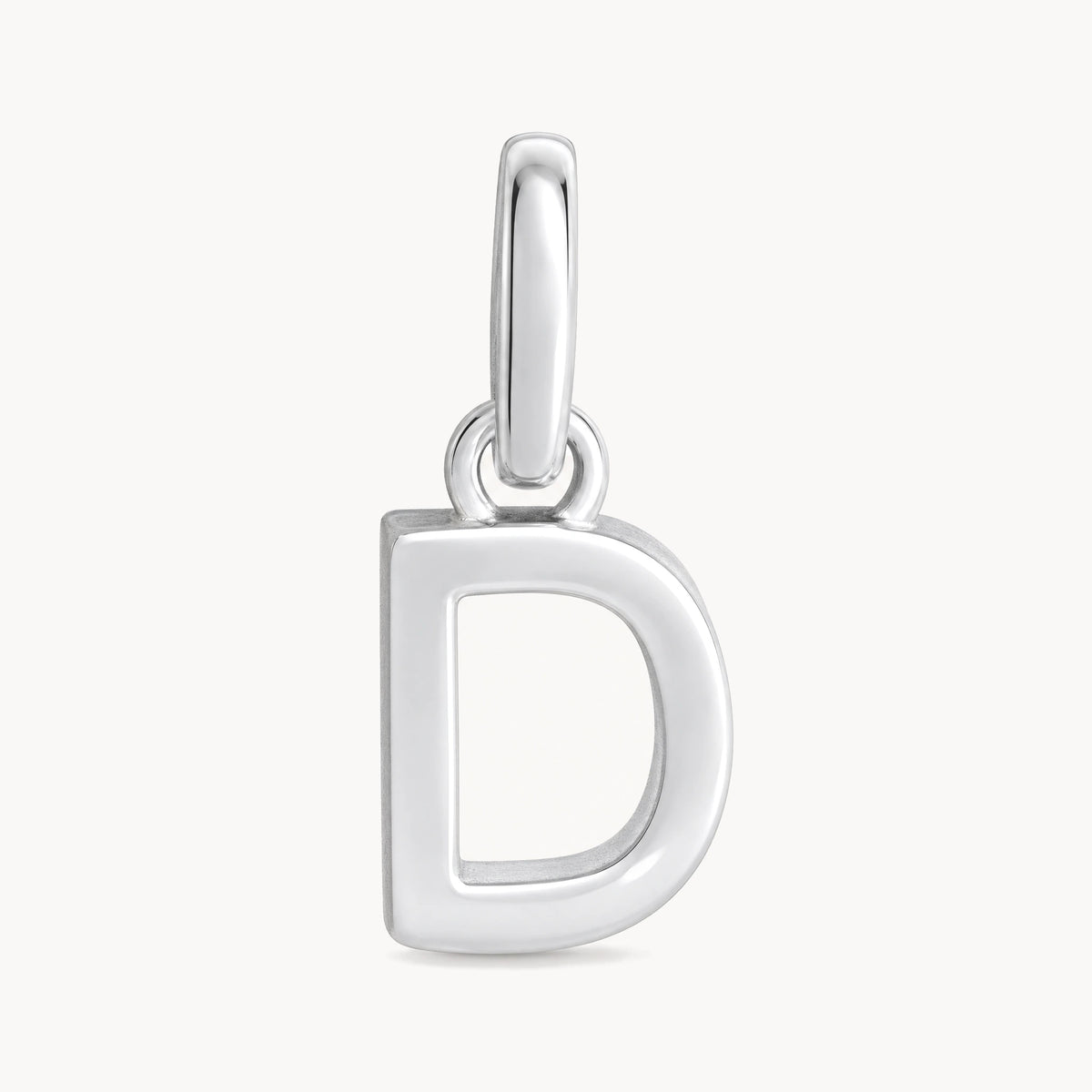 Buchstabenanhänger „D“ in 925er Silber rhodiniert, massiv