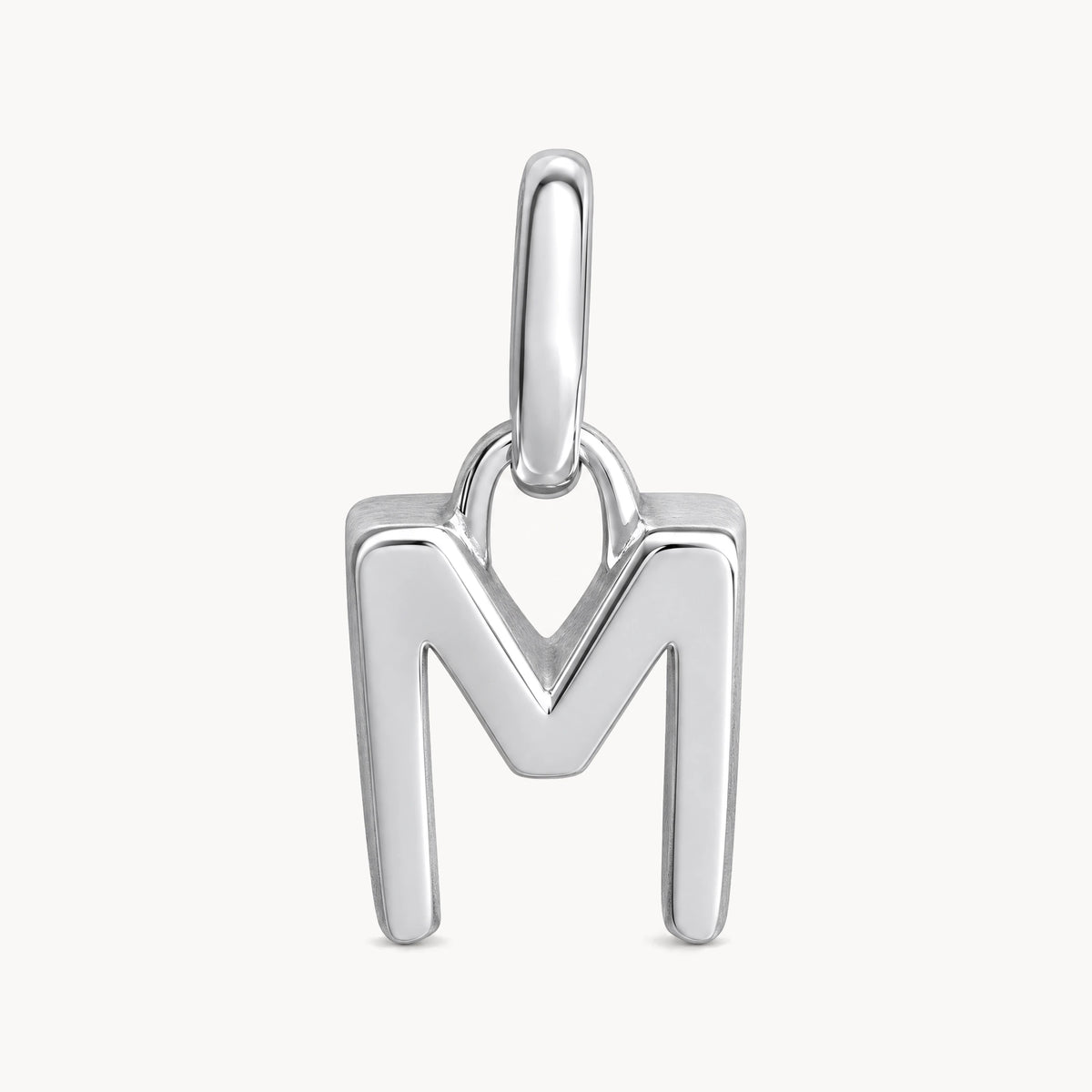 Buchstabenanhänger „M“ in 925er Silber rhodiniert, massiv