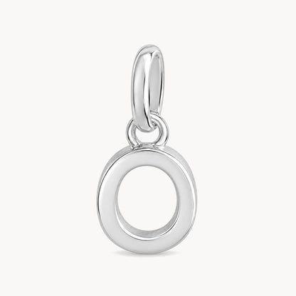 Buchstabenanhänger „O“ in 925er Silber rhodiniert, massiv