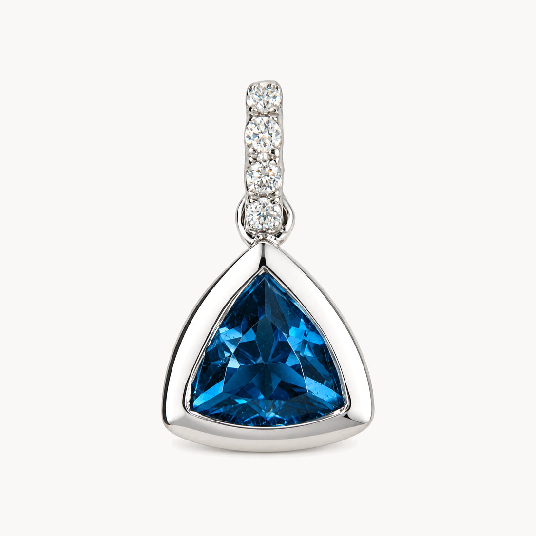 Anhänger in 585er Weißgold mit Blautopas &amp; Diamant