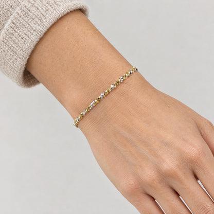Armband &amp; Kette in 925er Silber – Armband am Handgelenk getragen