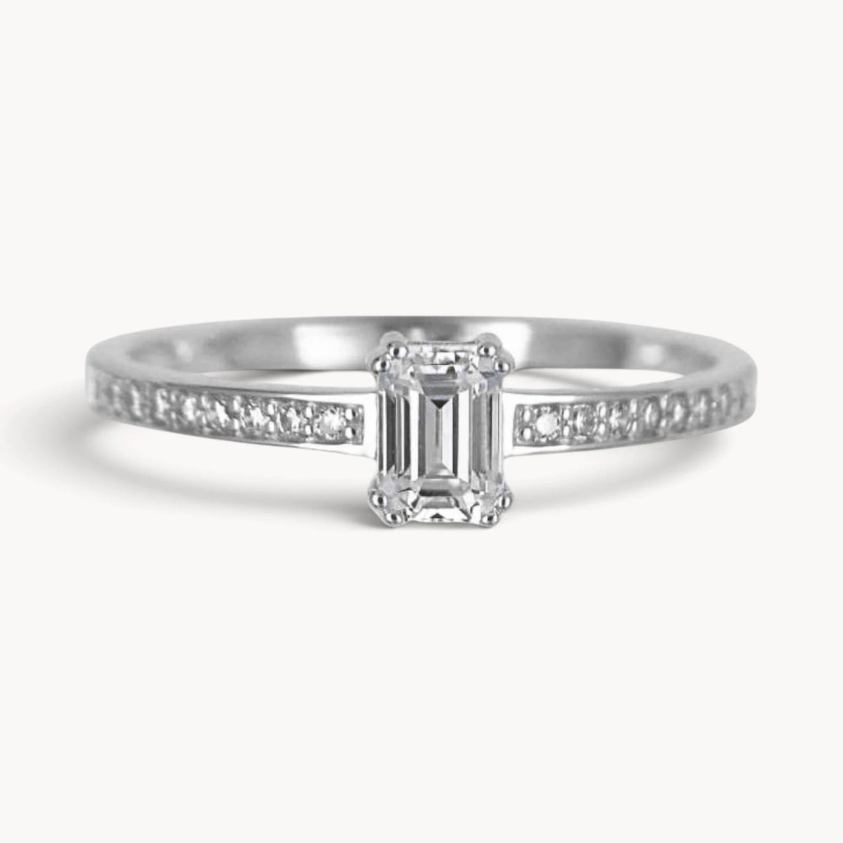 Ring in 333er Gold mit Zirkonia, Baguettefassung