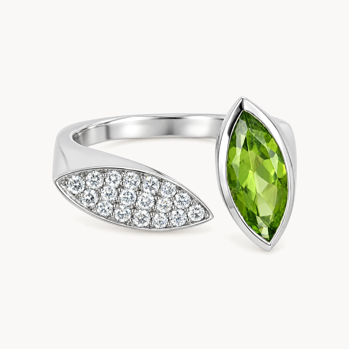 Ring in 585er Weißgold mit Diamant &amp; Peridot