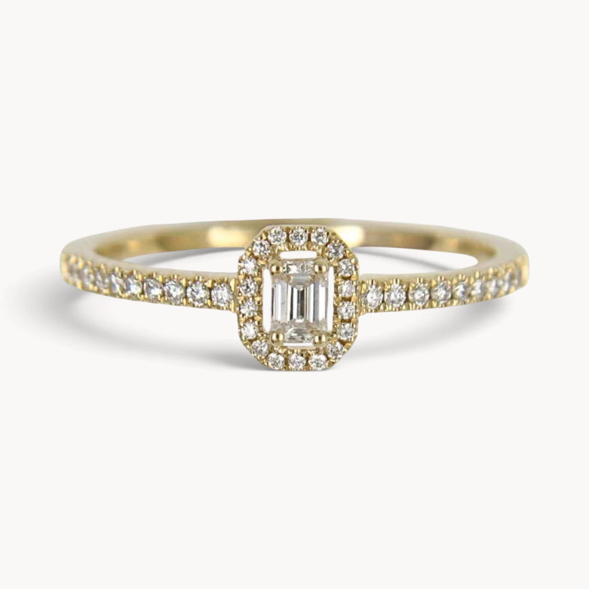 Ring in 585er Gold mit Diamant